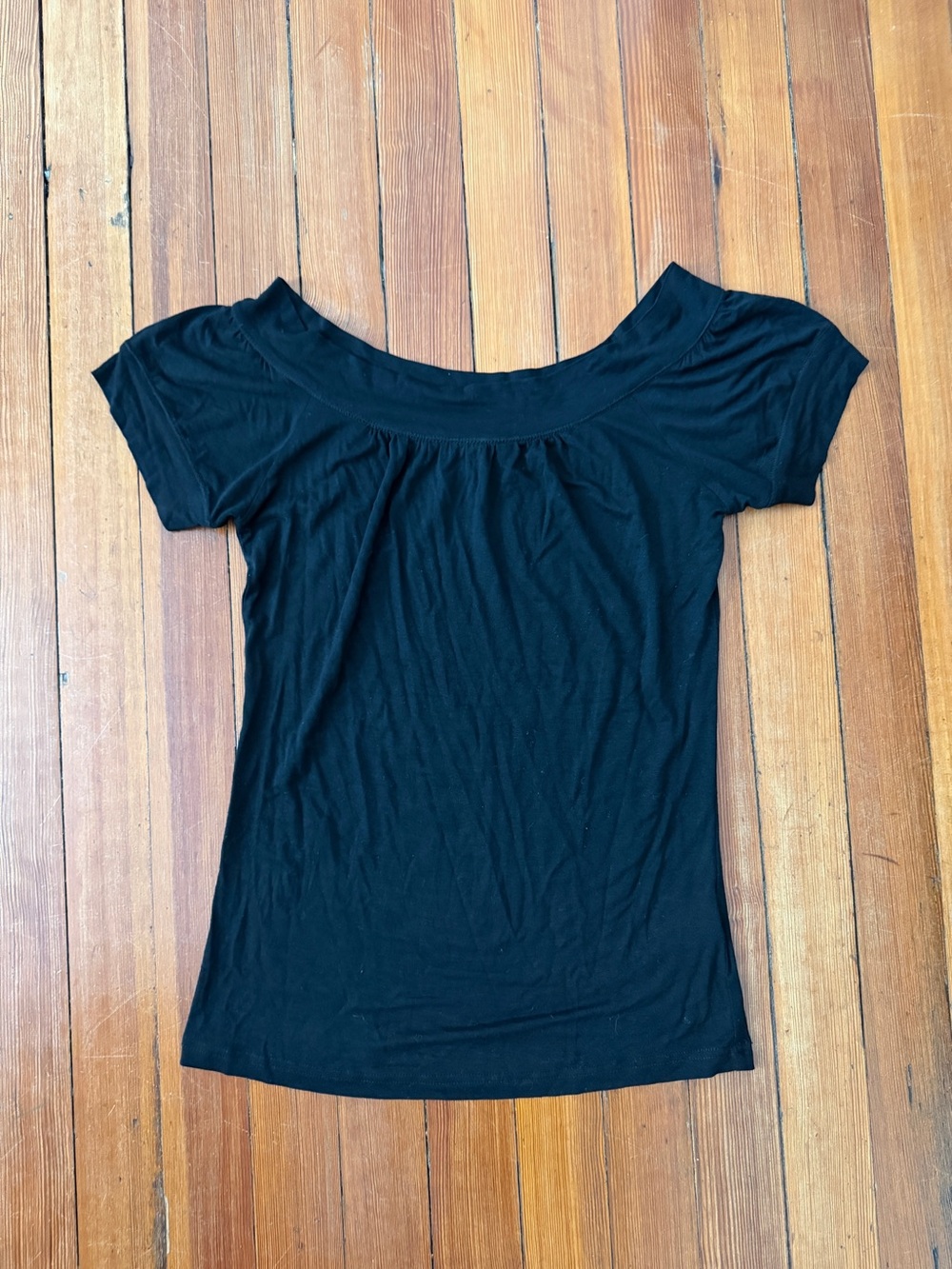 Tatyana Black Off-Shoulder Short Sleeve top